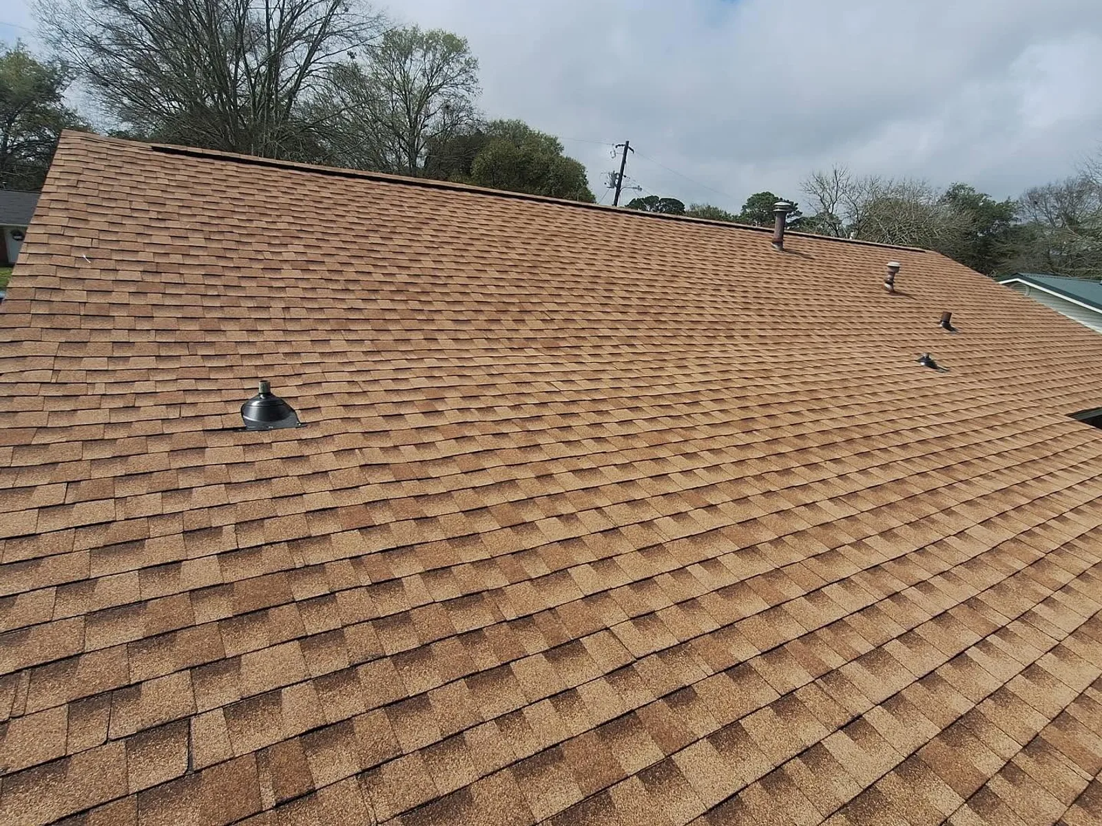 GAF Timberline HDZ shingles in Shakewood — roof completed by Southeast Roofing in Biloxi, Mississippi.