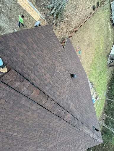 GAF Timberline Natural Shadow shingles in Hickory — roof completed by Southeast Roofing in Brooklyn, Mississippi.